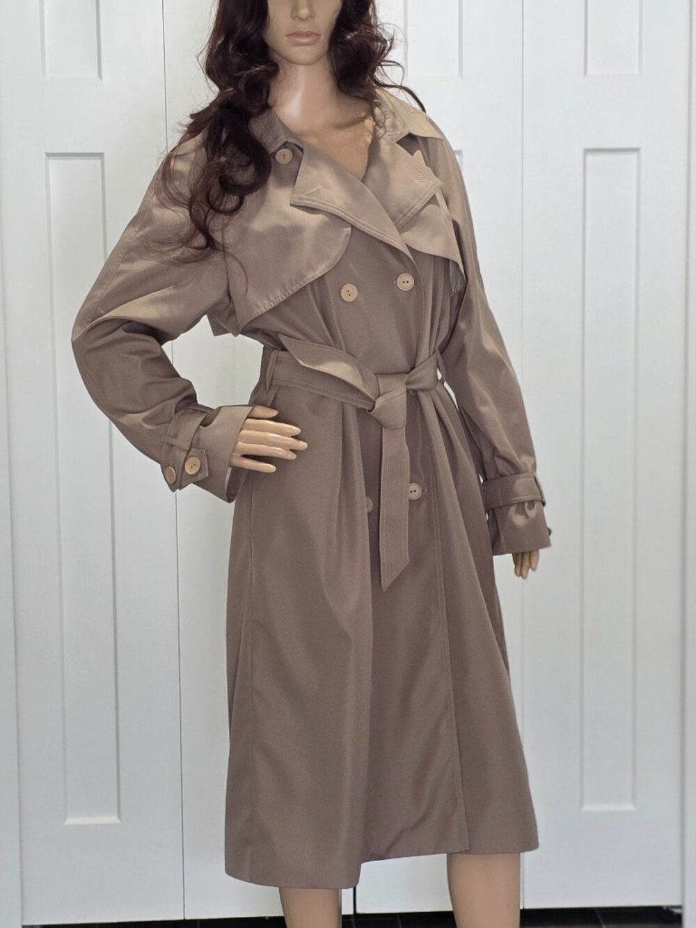 NEW One by One Trench Coat – Beige/Taupe Belted Classic Coat – Size M/L – Made i
